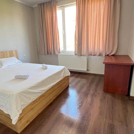 Garden House Tbilisi Hotel Екстериор снимка