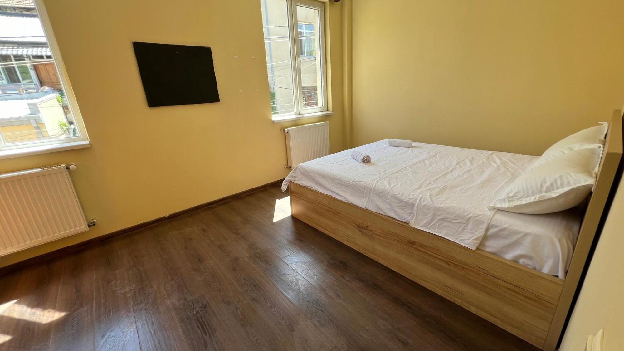 Garden House Tbilisi Hotel Екстериор снимка